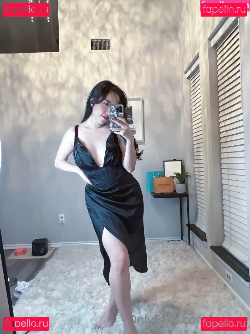 Yoonie Onlyfans Photo Gallery 
