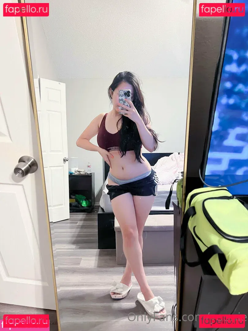 Yoonie Onlyfans Photo Gallery 