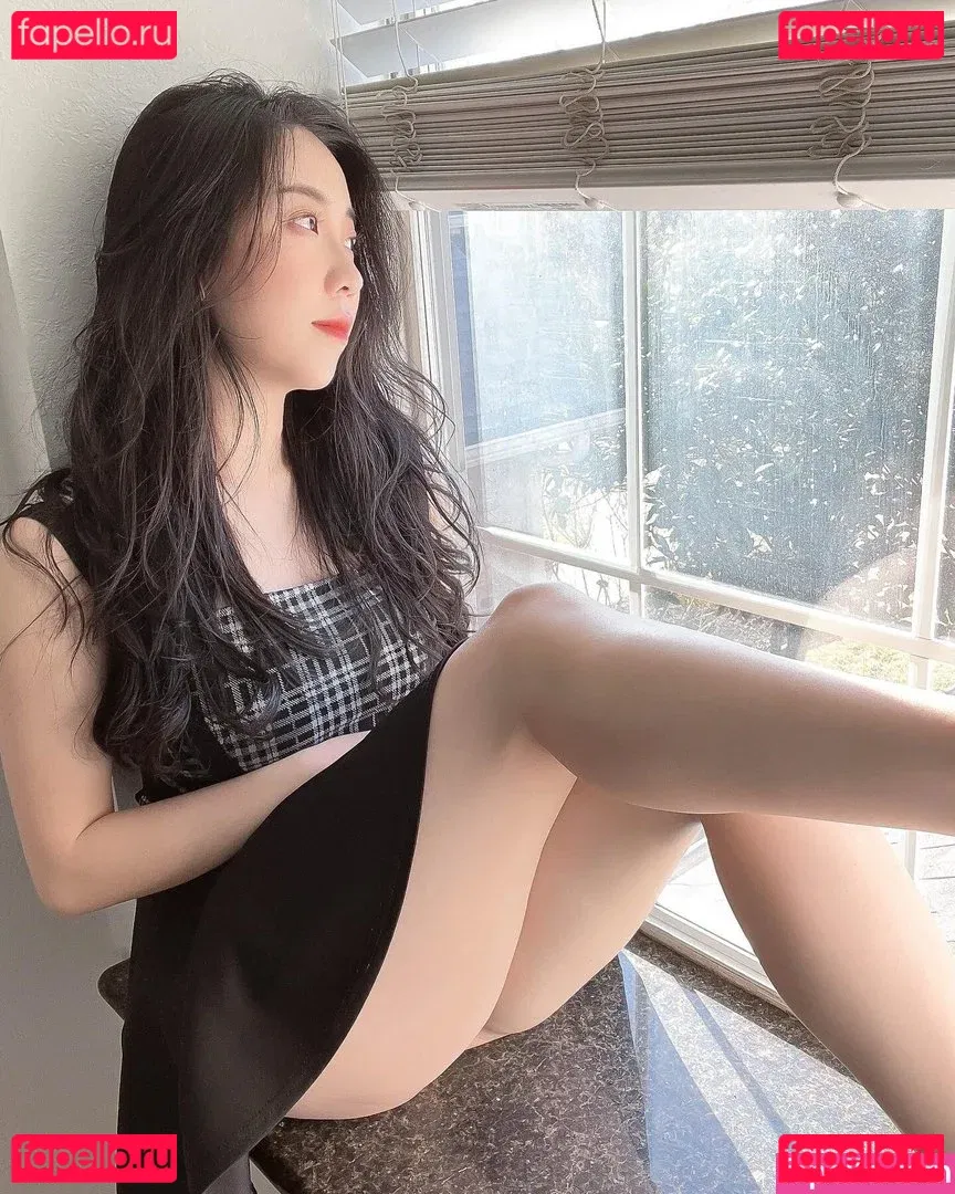 Yoonie Onlyfans Photo Gallery 