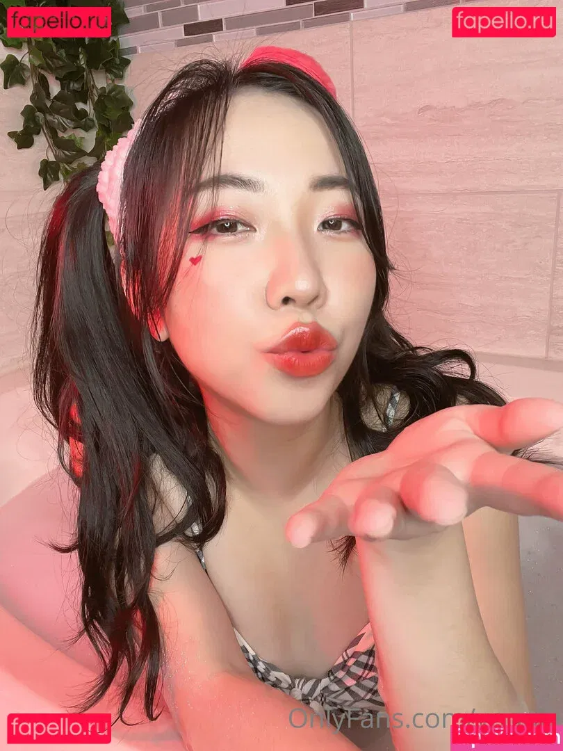 Yoonie Onlyfans Photo Gallery 