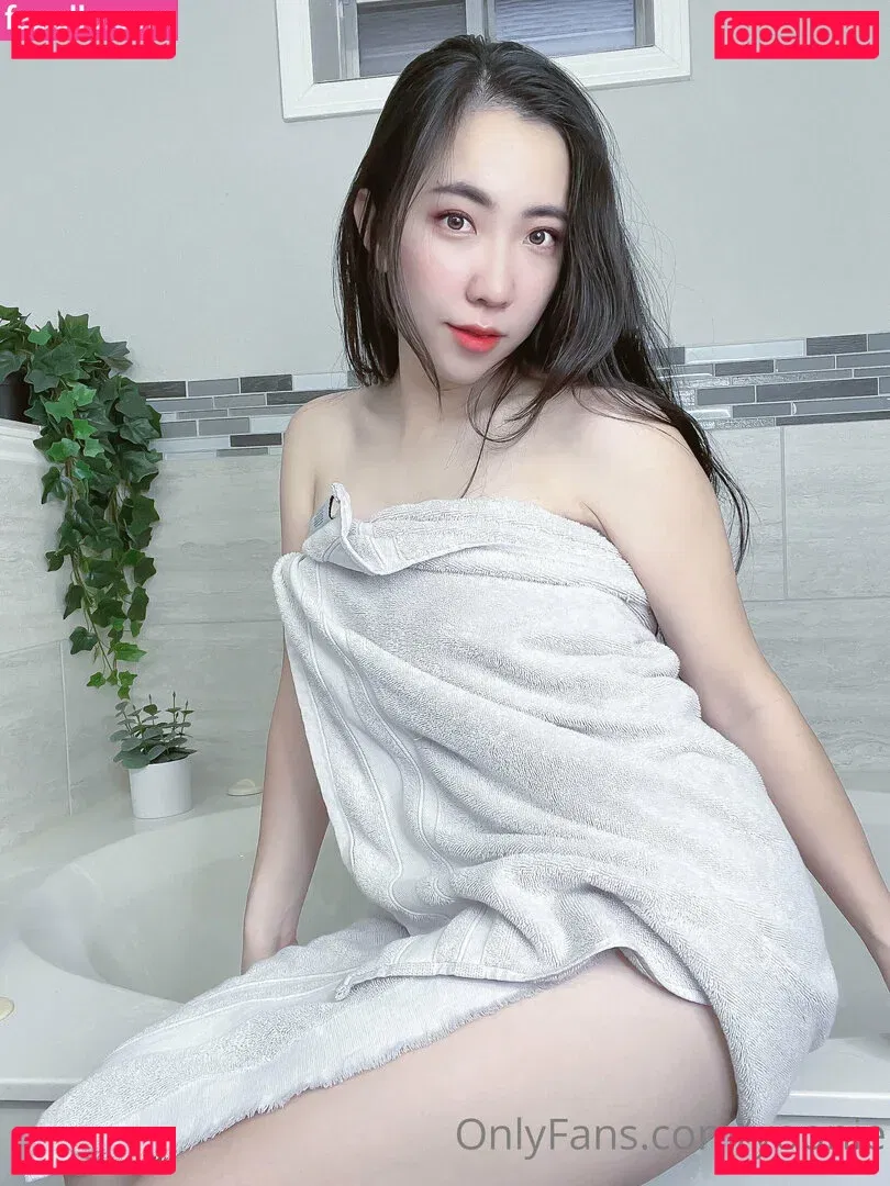 Yoonie Onlyfans Photo Gallery 