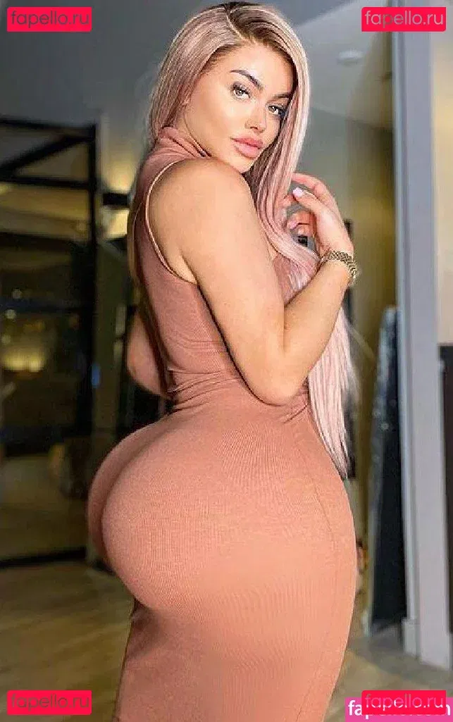 Emily Regina Onlyfans Photo Gallery 