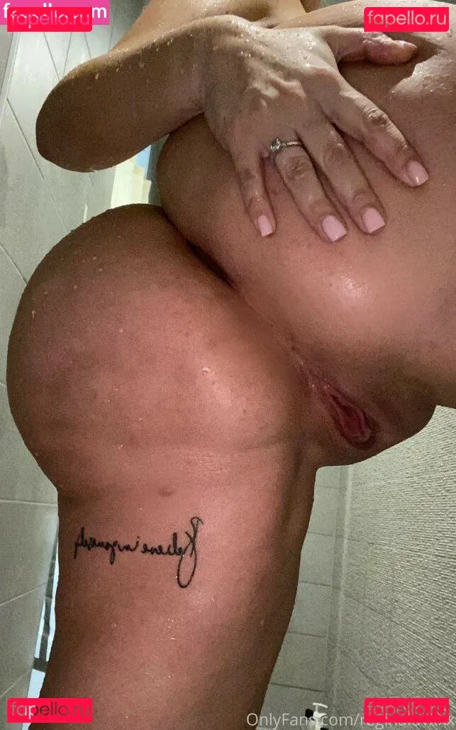 Emily Regina Onlyfans Photo Gallery 