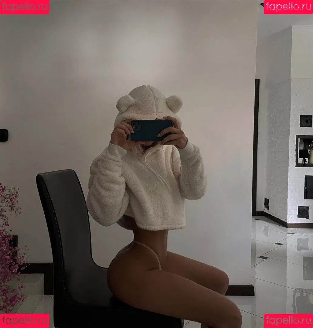 Kate Kirienko Onlyfans Photo Gallery 