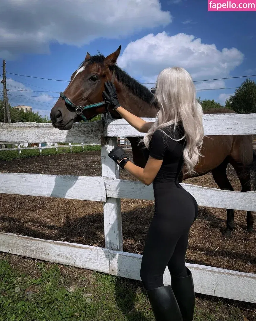 Kate Kirienko Onlyfans Photo Gallery 