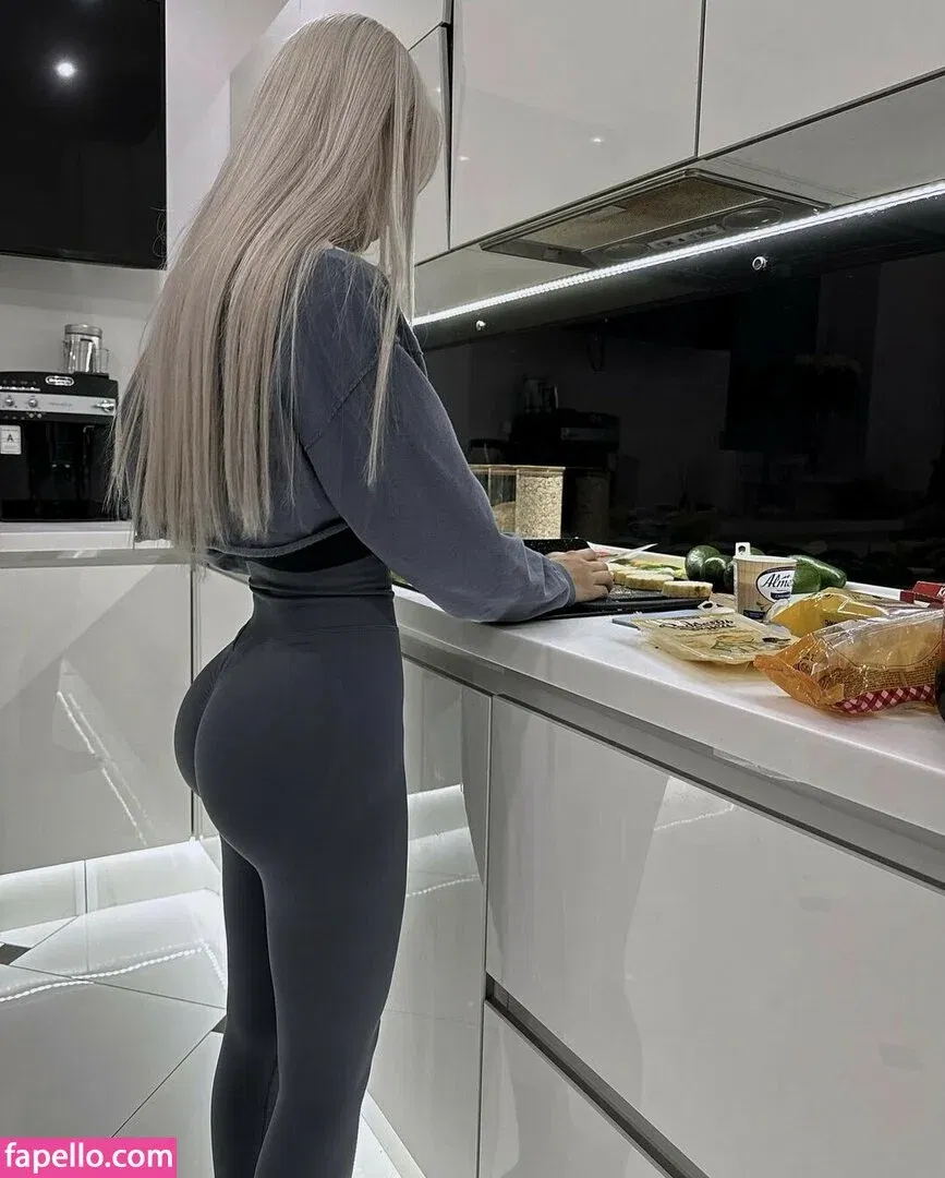 Kate Kirienko Onlyfans Photo Gallery 