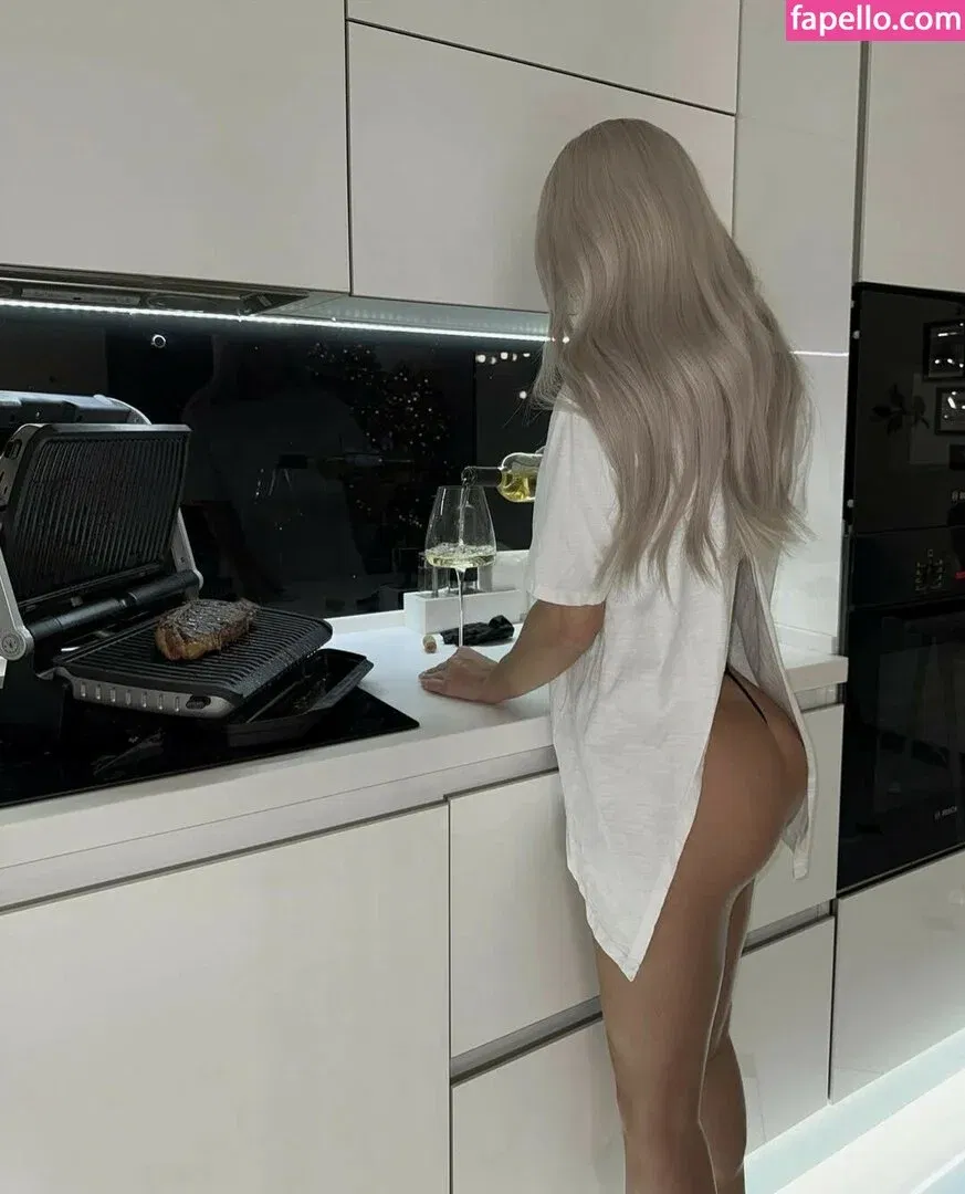 Kate Kirienko Onlyfans Photo Gallery 