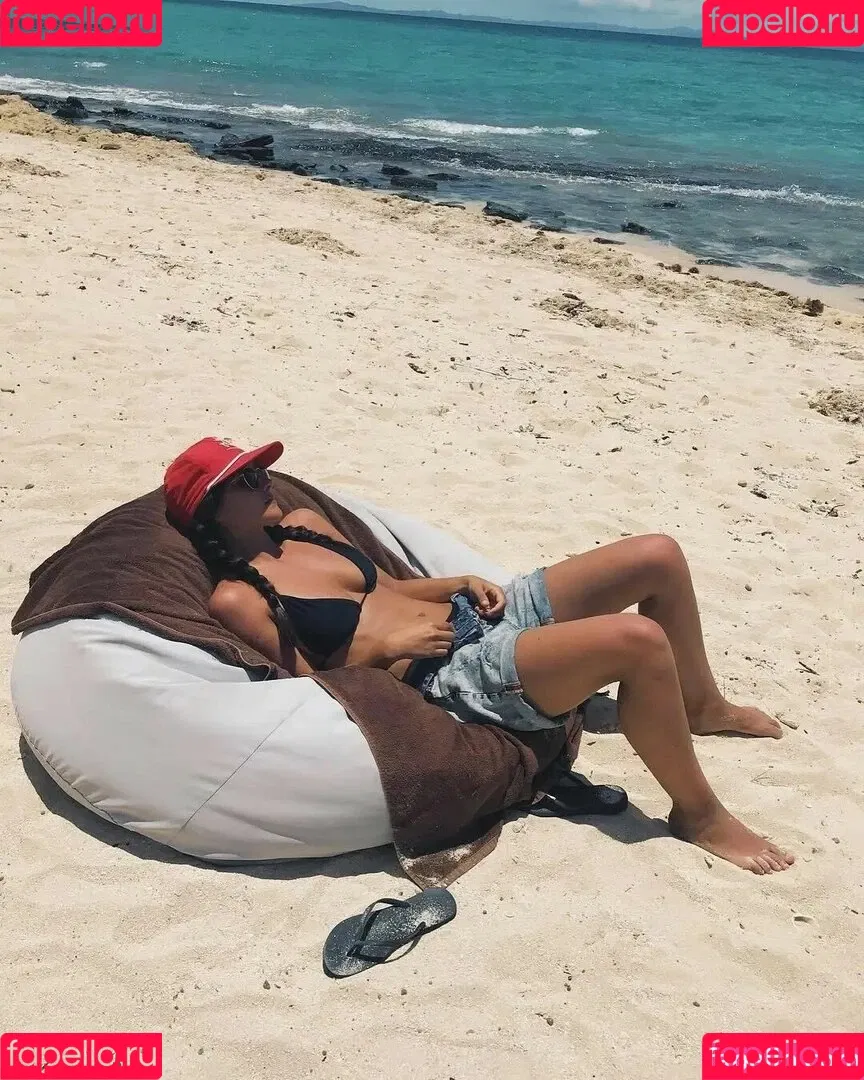 Rhiannon Fish Onlyfans Photo Gallery 