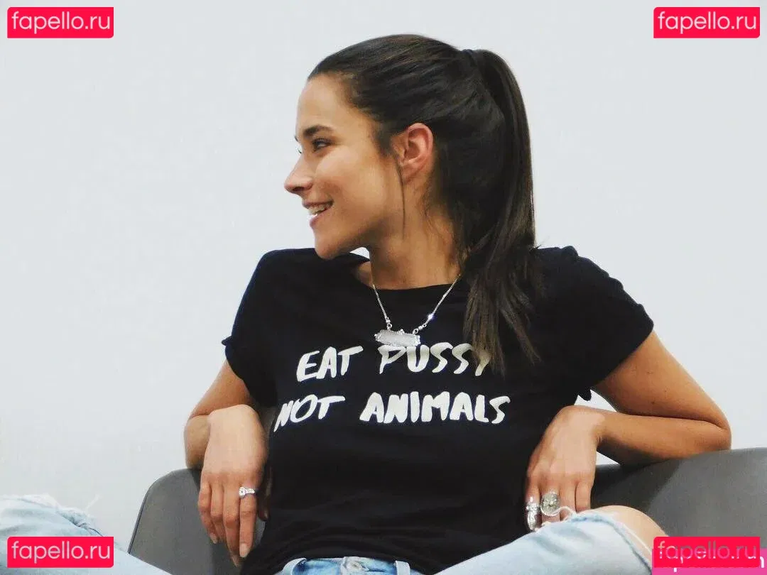 Rhiannon Fish Onlyfans Photo Gallery 