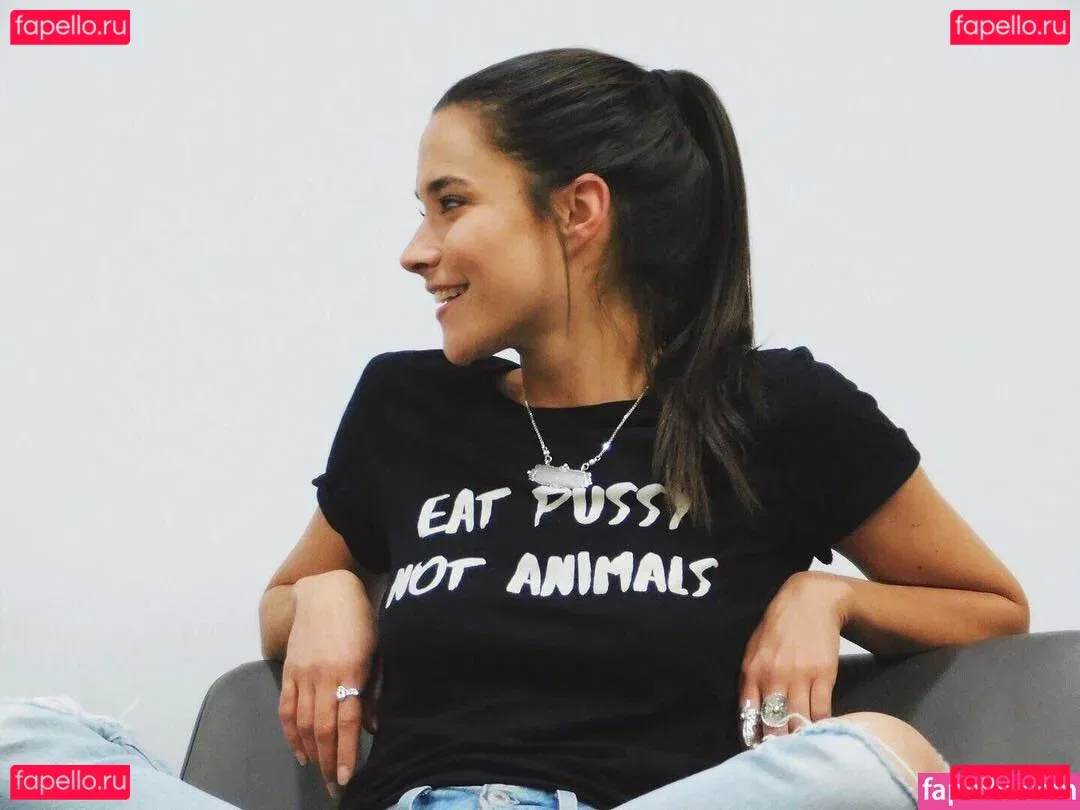 Rhiannon Fish Onlyfans Photo Gallery 