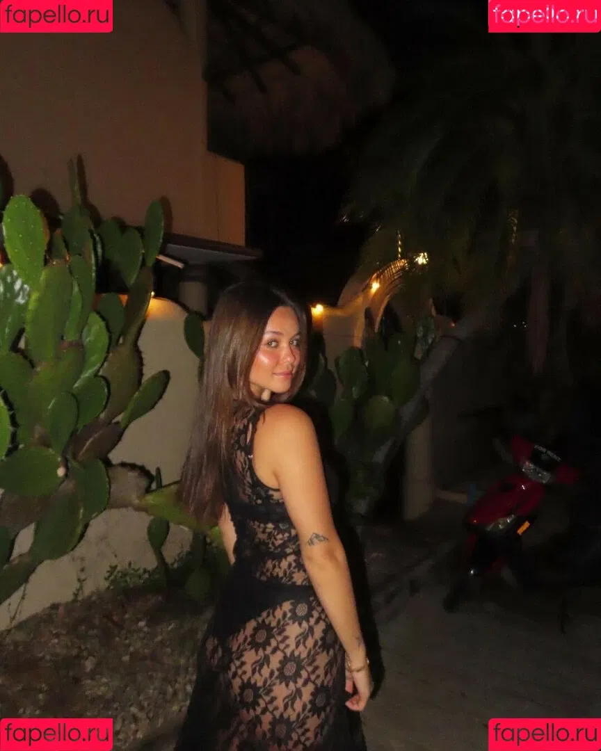 Lila Volker-Lin Onlyfans Photo Gallery 