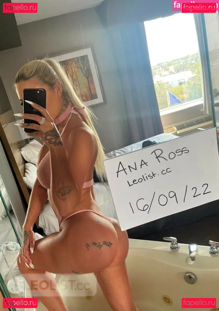 Elodie Baillargeon Roy Onlyfans Photo Gallery 