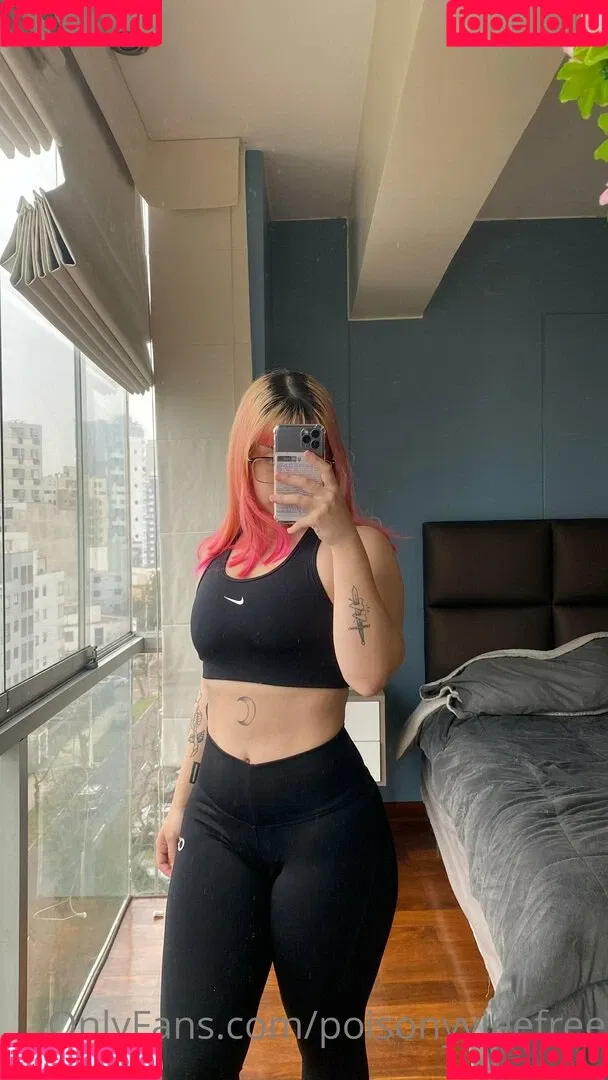 poisonyvieefree Onlyfans Photo Gallery 