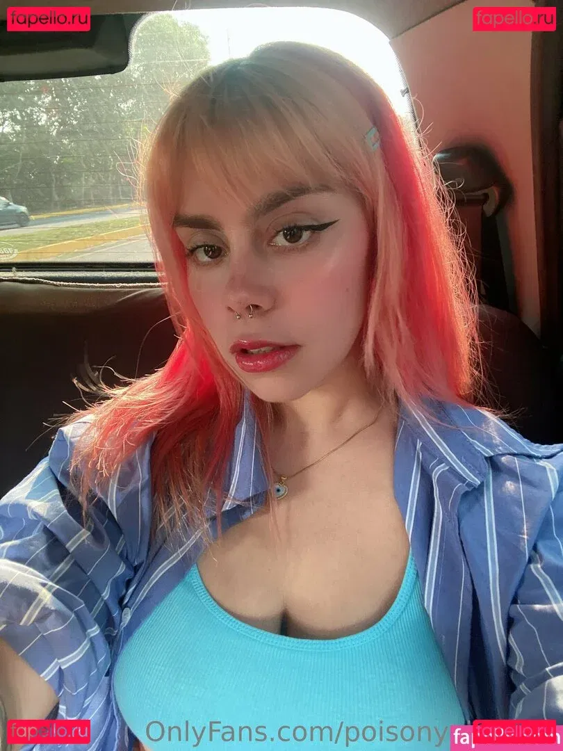 poisonyvieefree Onlyfans Photo Gallery 