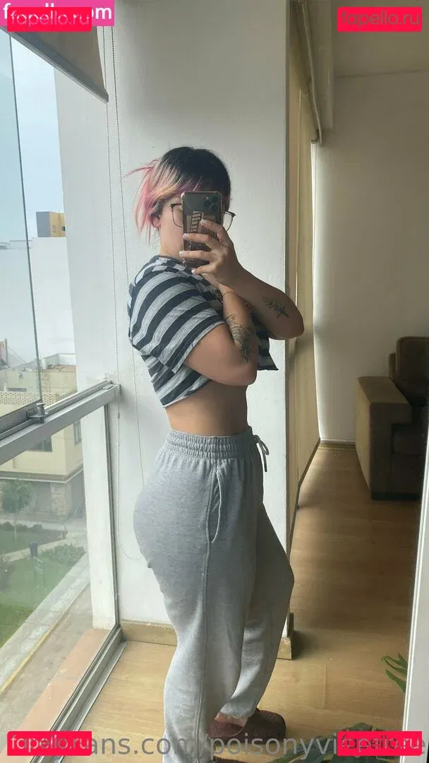 poisonyvieefree Onlyfans Photo Gallery 
