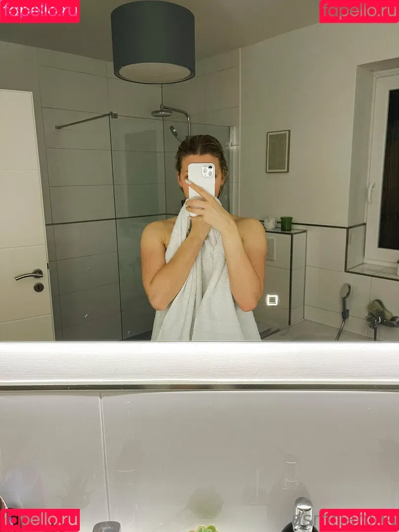 asmrjanina Onlyfans Photo Gallery 