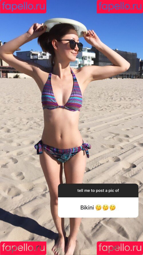 Kimiko Glenn Onlyfans Photo Gallery 