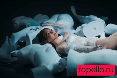 Kimiko Glenn Nude Onlyfans Photo 48