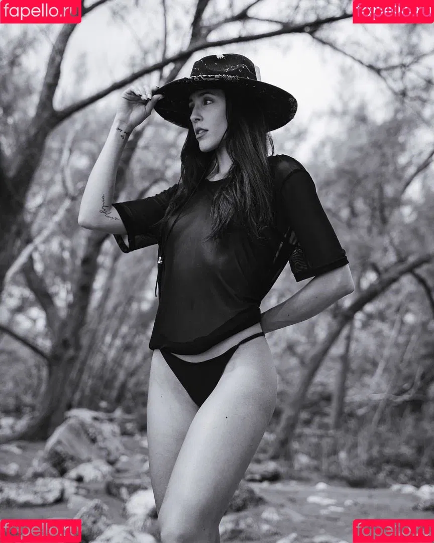 Maria J Martin Onlyfans Photo Gallery 
