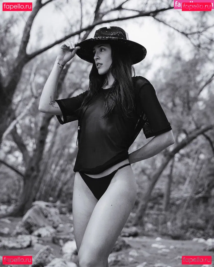 Maria J Martin Onlyfans Photo Gallery 