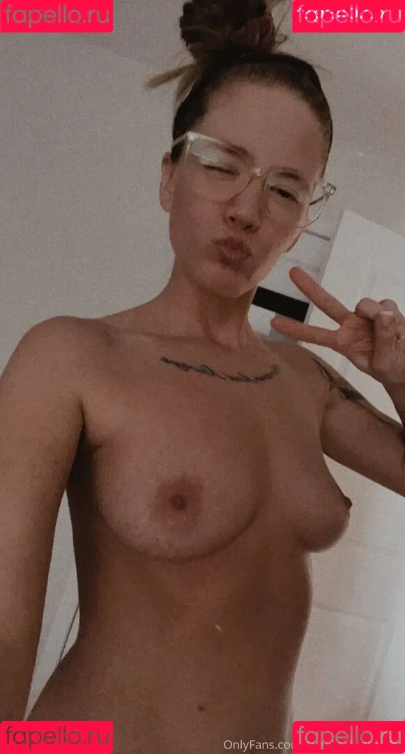 Elizabeth Duffy Onlyfans Photo Gallery 