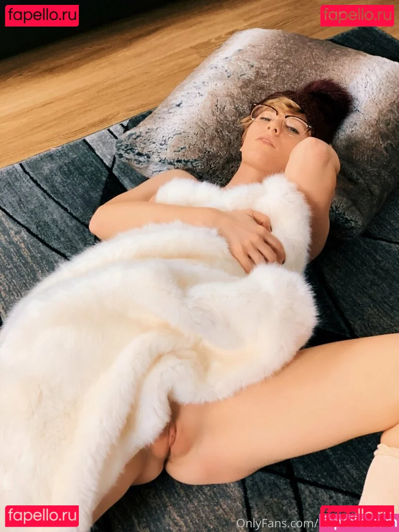 Elizabeth Duffy Onlyfans Photo Gallery 