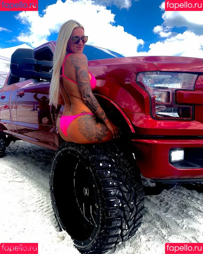 Kara.C Onlyfans Photo Gallery 