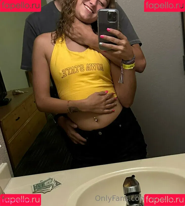 abs0727 Onlyfans Photo Gallery 