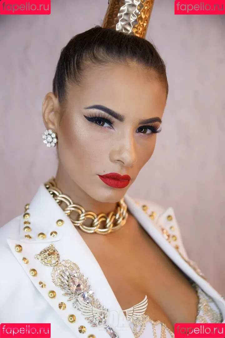 AndreeaNicoletaDinu Onlyfans Photo Gallery 
