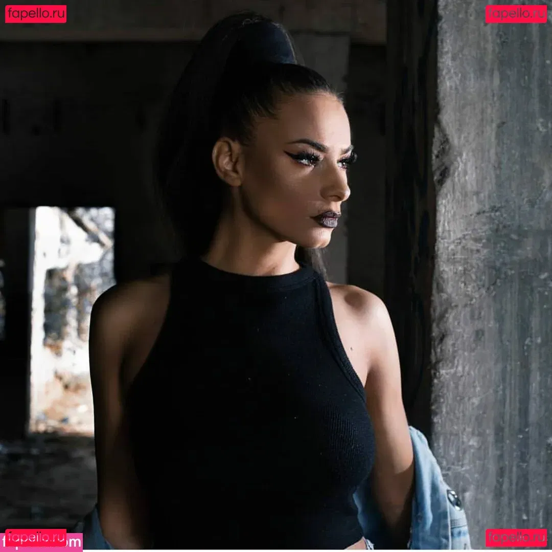 AndreeaNicoletaDinu Onlyfans Photo Gallery 