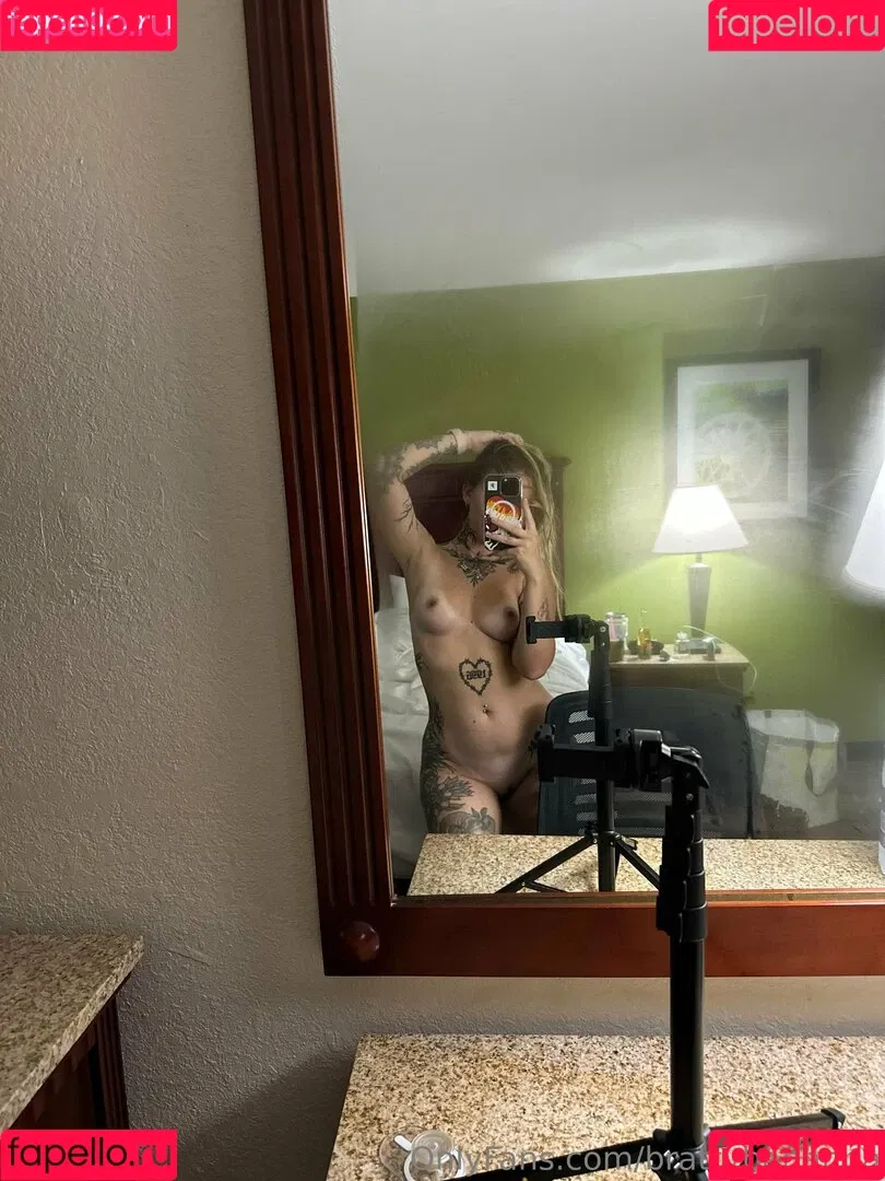 brattybananna Onlyfans Photo Gallery 