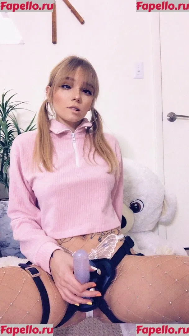 Babyfooji Onlyfans Photo Gallery 