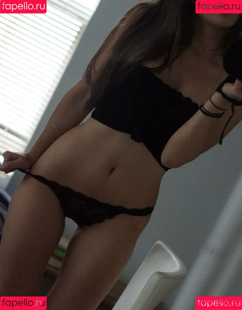 Luna Leelove Onlyfans Photo Gallery 