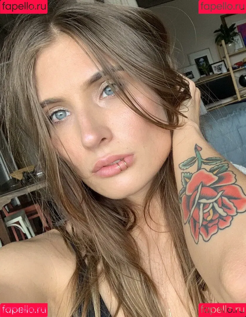 Luna Leelove Onlyfans Photo Gallery 