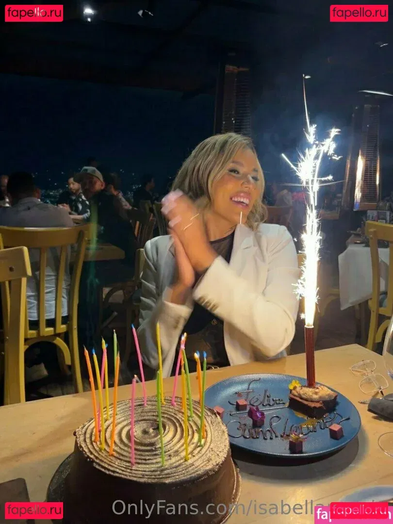 isabellanourie Onlyfans Photo Gallery 