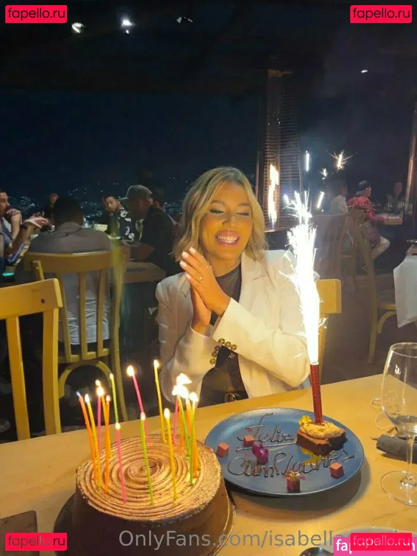 isabellanourie Onlyfans Photo Gallery 