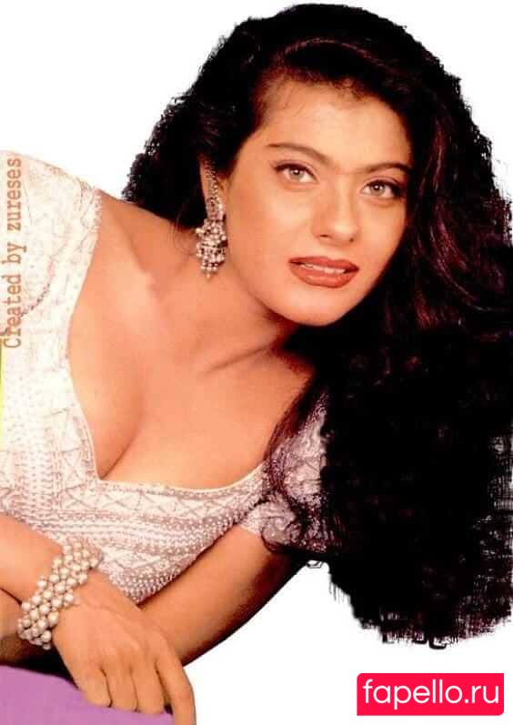Kajol Devgn Nude Onlyfans Photo 21