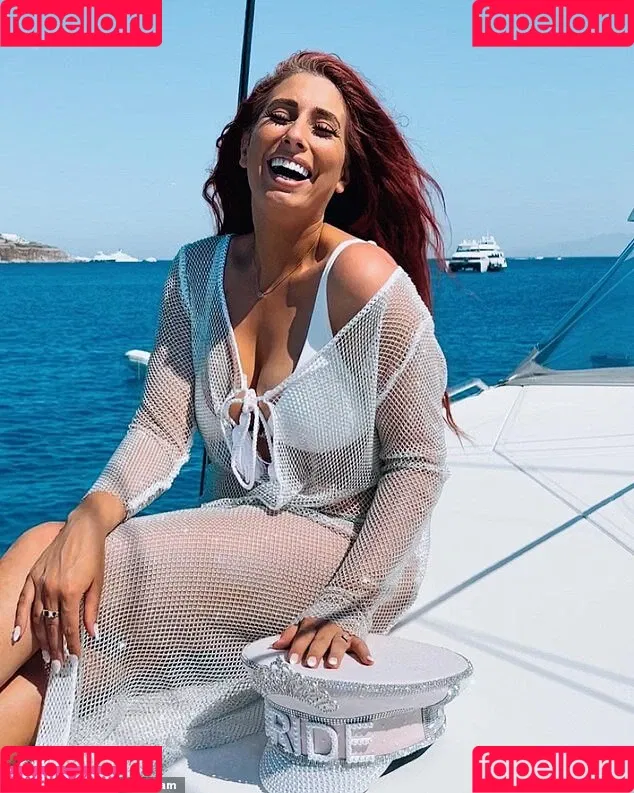 Stacey Solomon Onlyfans Photo Gallery 