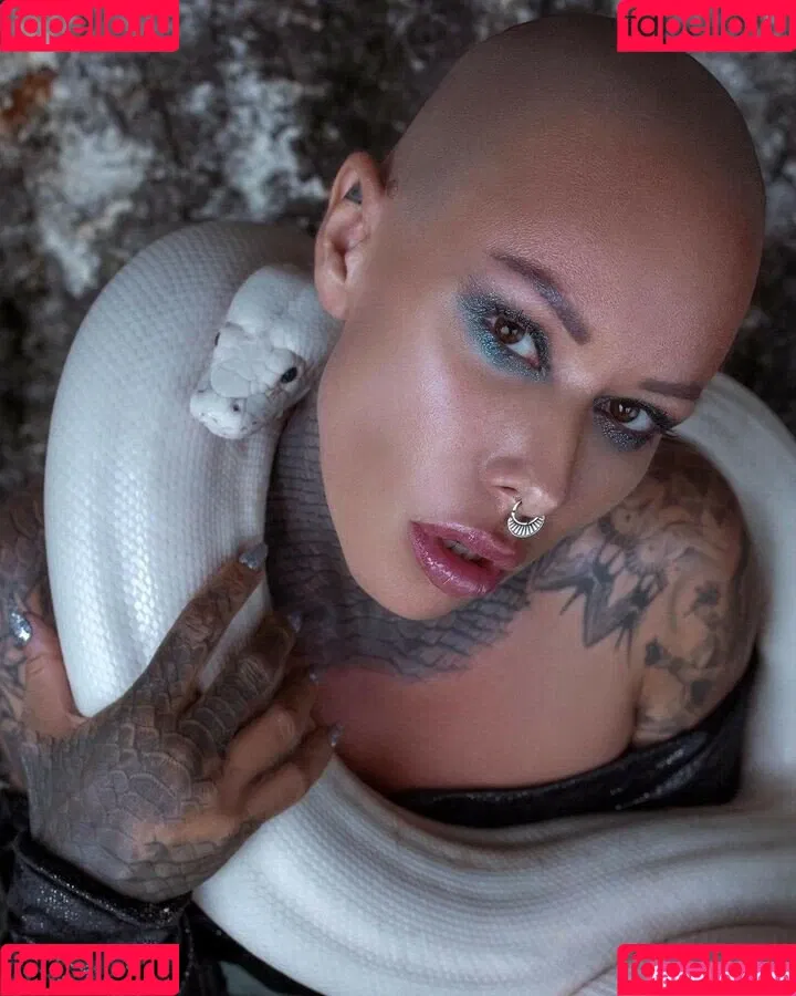 Maria Kasta Onlyfans Photo Gallery 