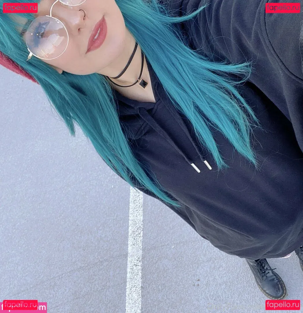 otome.exe Onlyfans Photo Gallery 