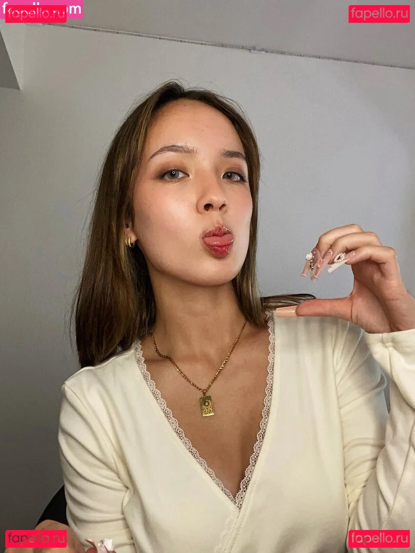 Earth’s ASMR Onlyfans Photo Gallery 