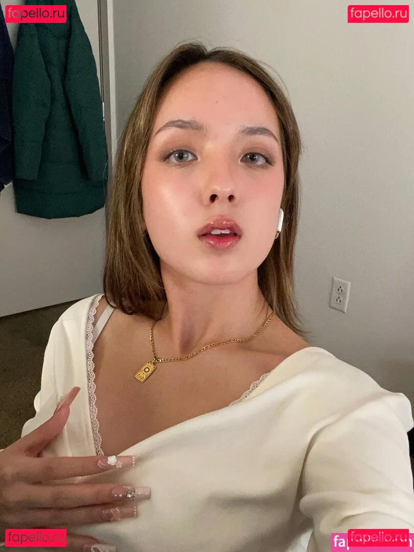 Earth’s ASMR Onlyfans Photo Gallery 