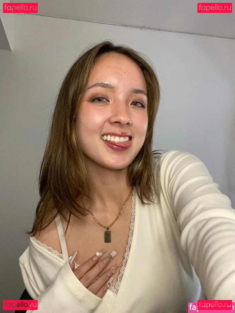 Earth’s ASMR Onlyfans Photo Gallery 