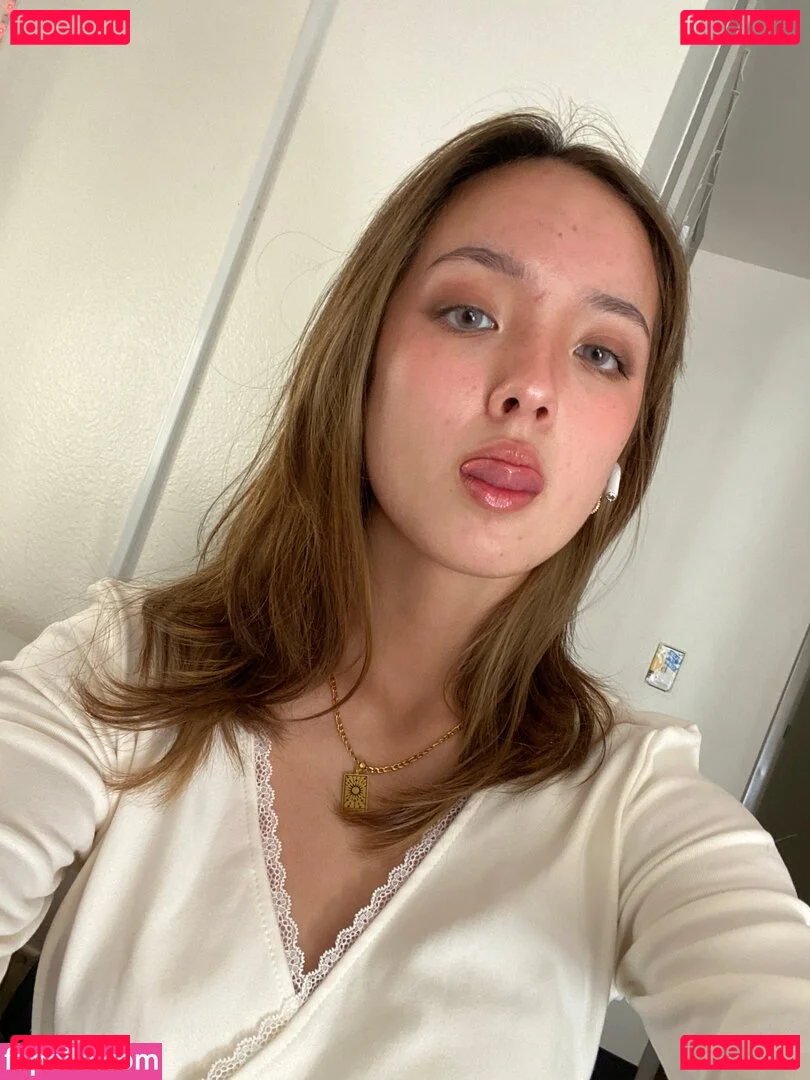 Earth’s ASMR Onlyfans Photo Gallery 