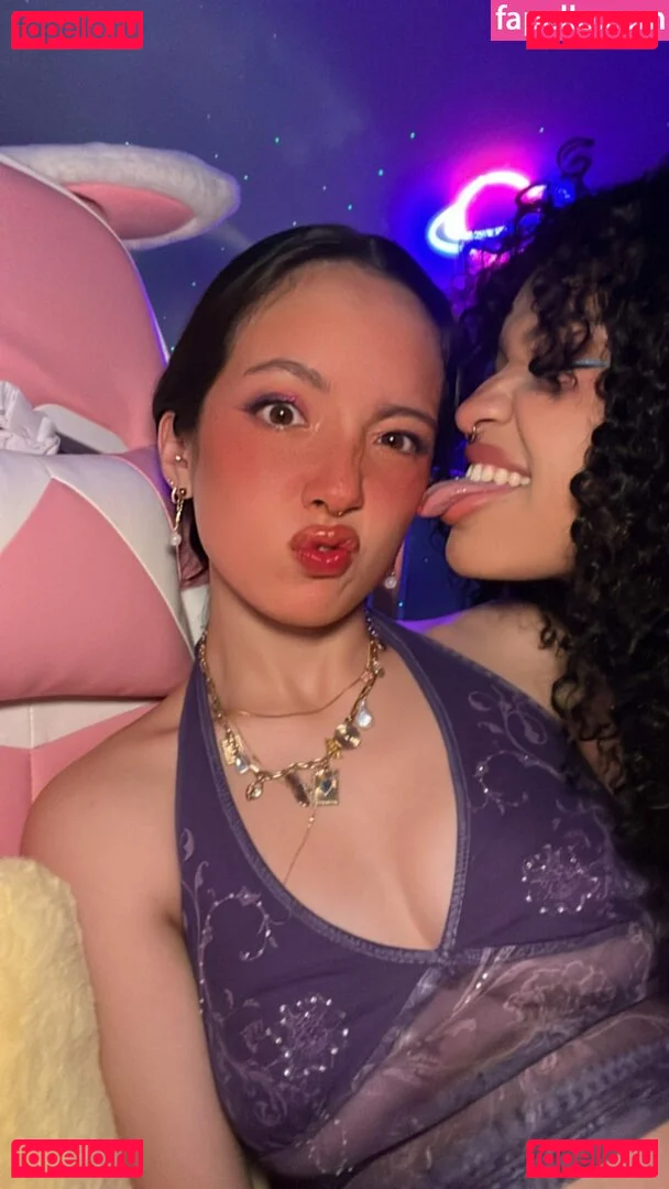 Earth’s ASMR Onlyfans Photo Gallery 