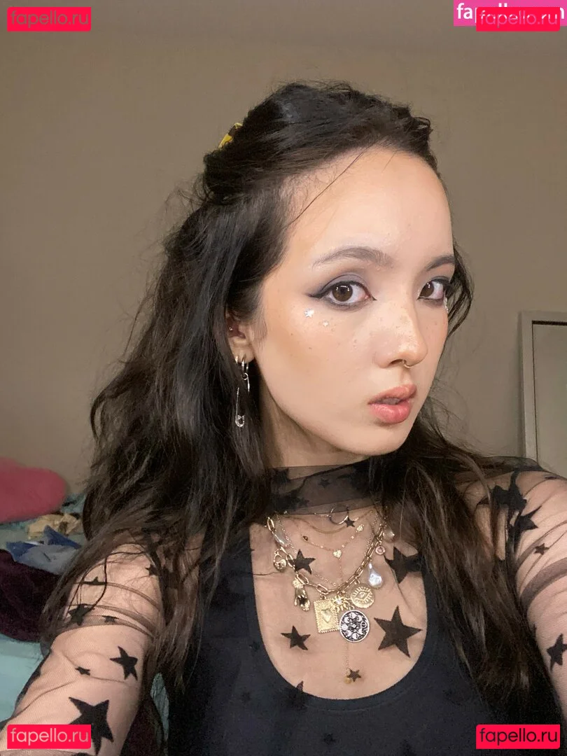 Earth’s ASMR Onlyfans Photo Gallery 