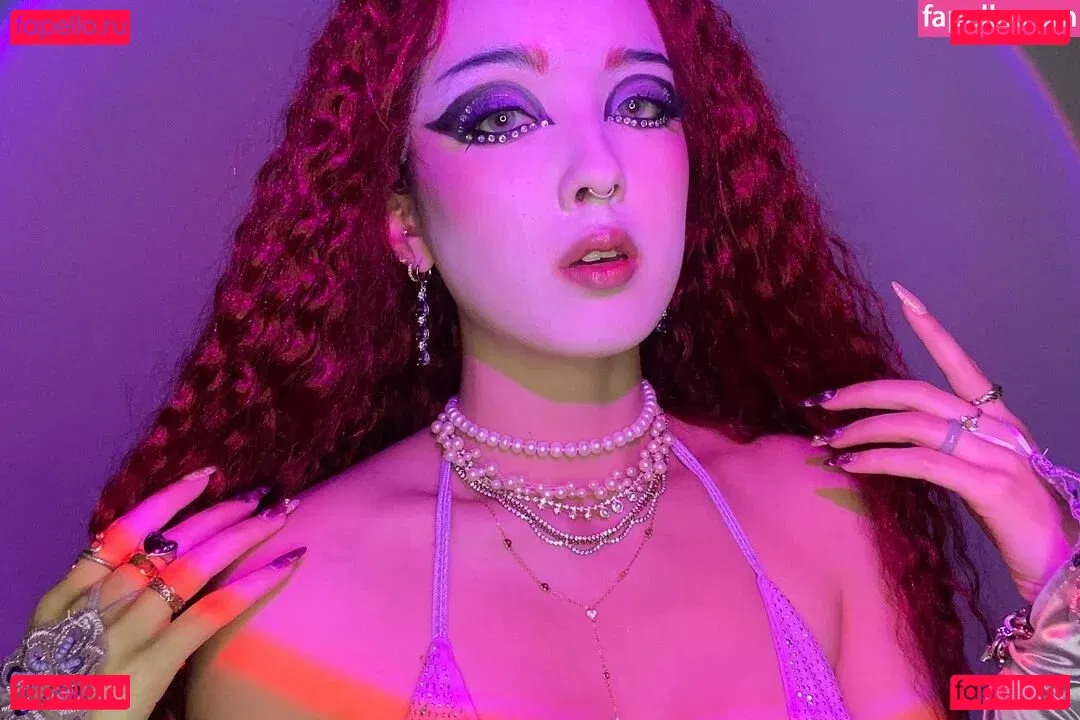 Earth’s ASMR Onlyfans Photo Gallery 