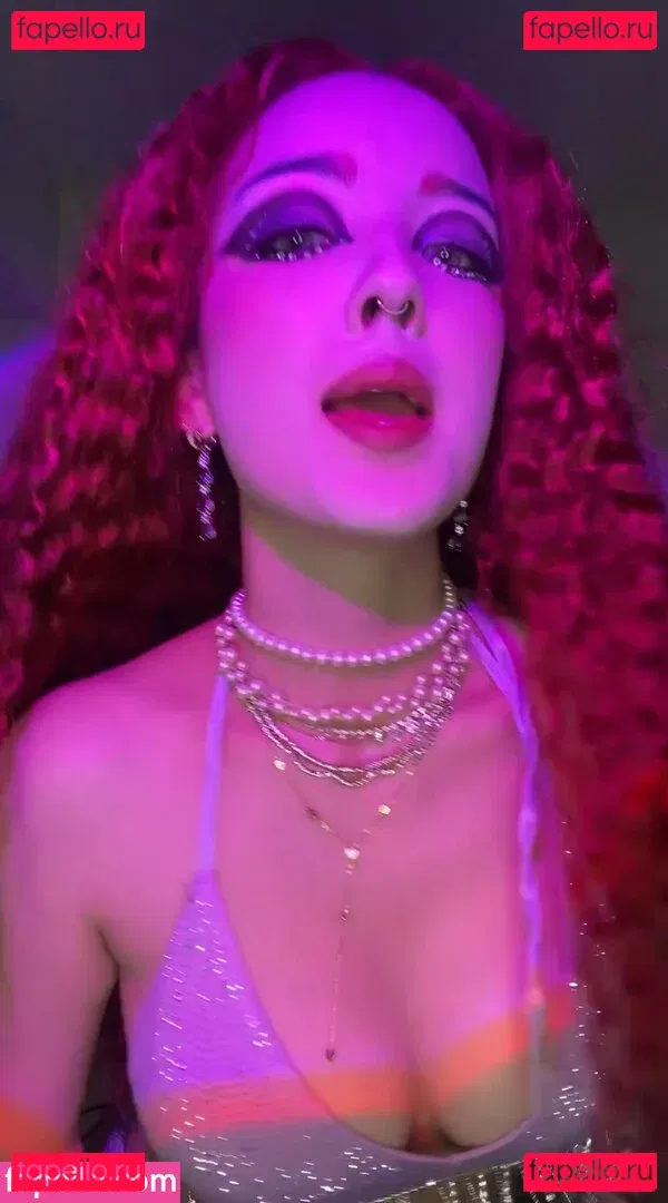 Earth’s ASMR Onlyfans Photo Gallery 