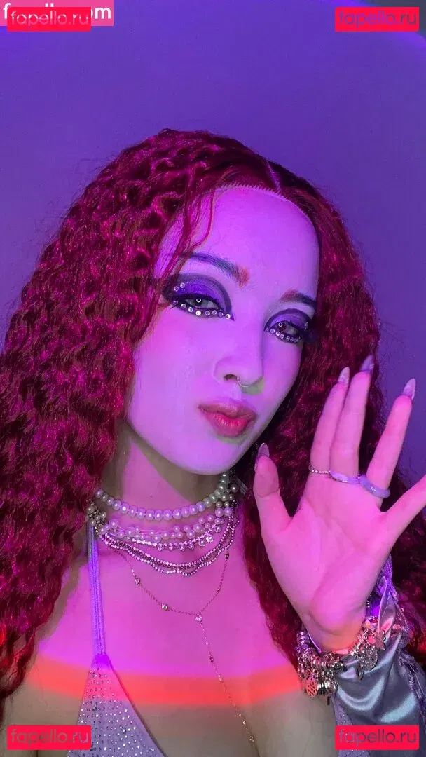 Earth’s ASMR Onlyfans Photo Gallery 