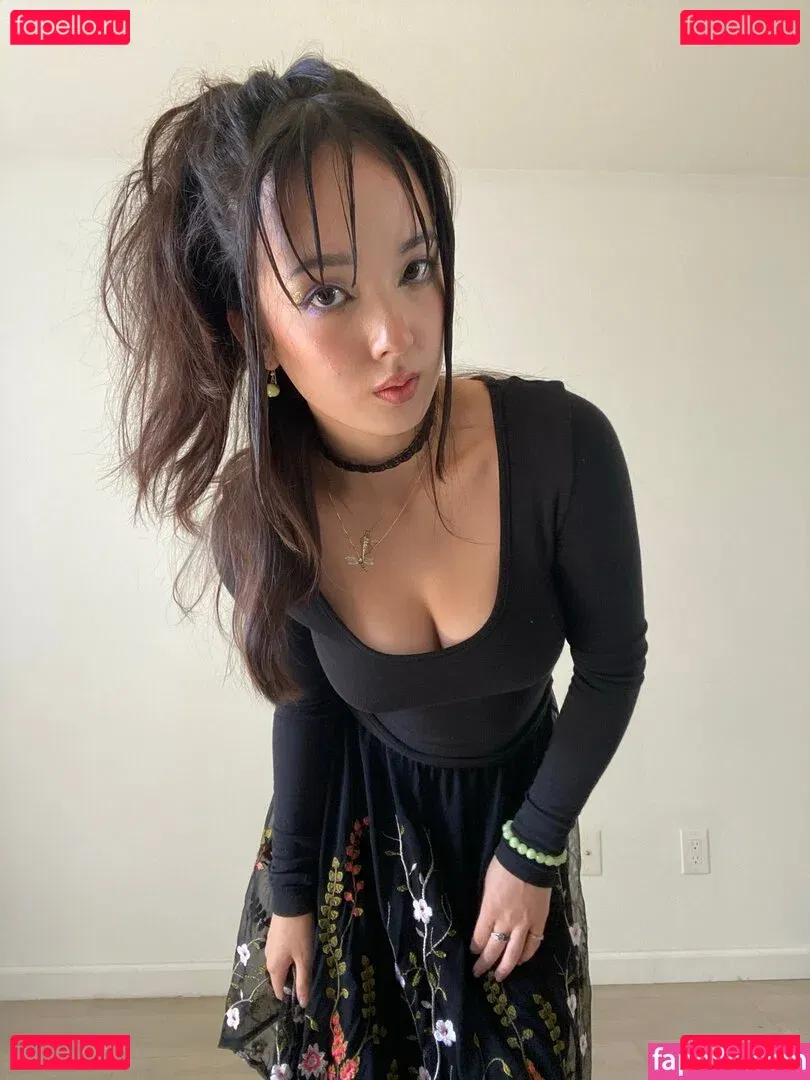 Earth’s ASMR Onlyfans Photo Gallery 